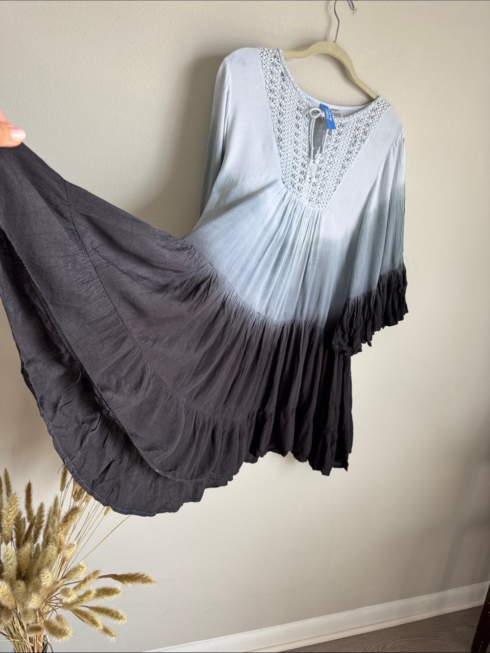 Isle By Melis Blue Ombre Crochet Trim Boho Swing Dress Size S Rayon Beachy - Picture 8 of 11